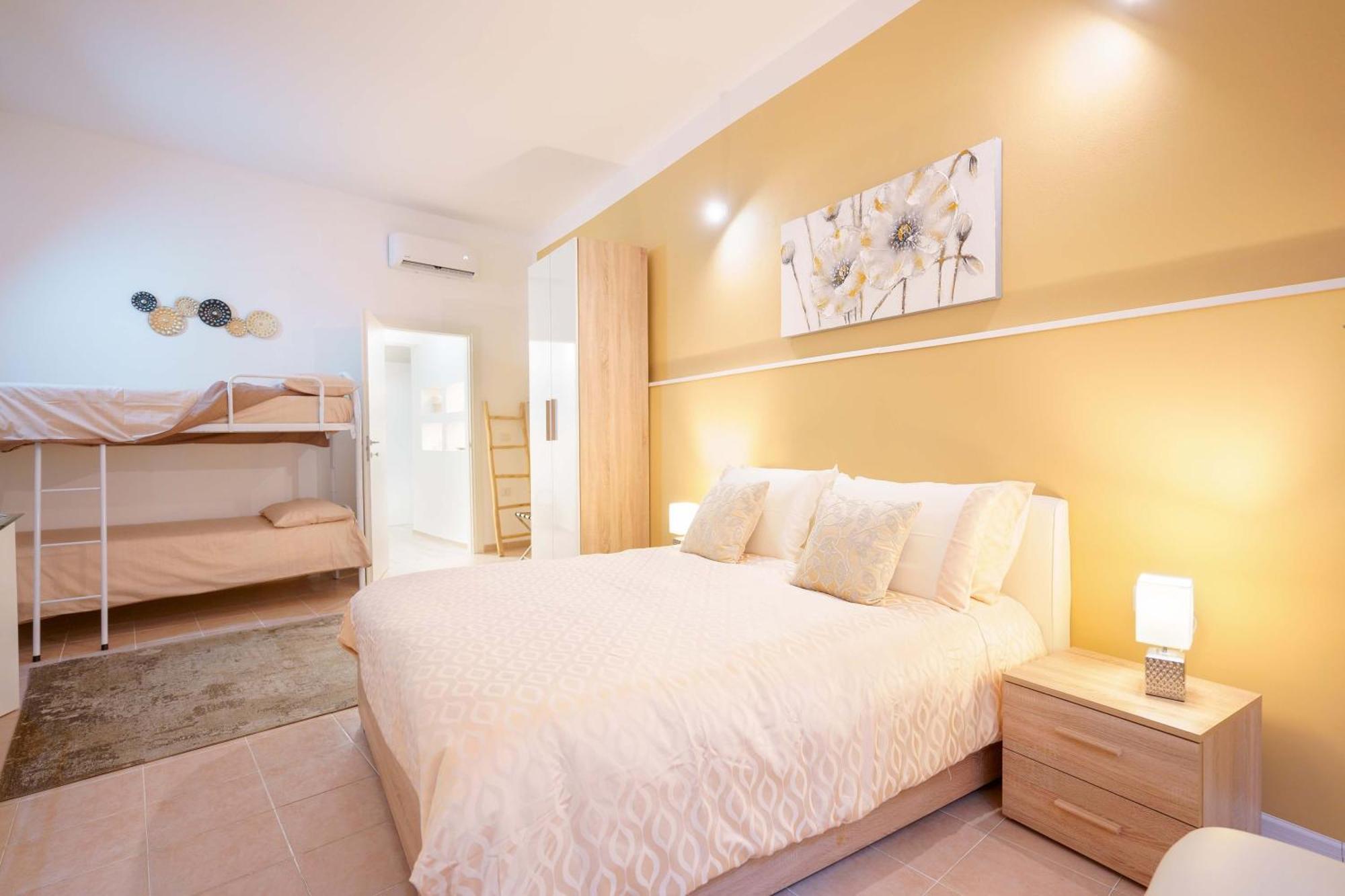 Montellino'S Suite Oro SantʼAntìoco Exteriér fotografie
