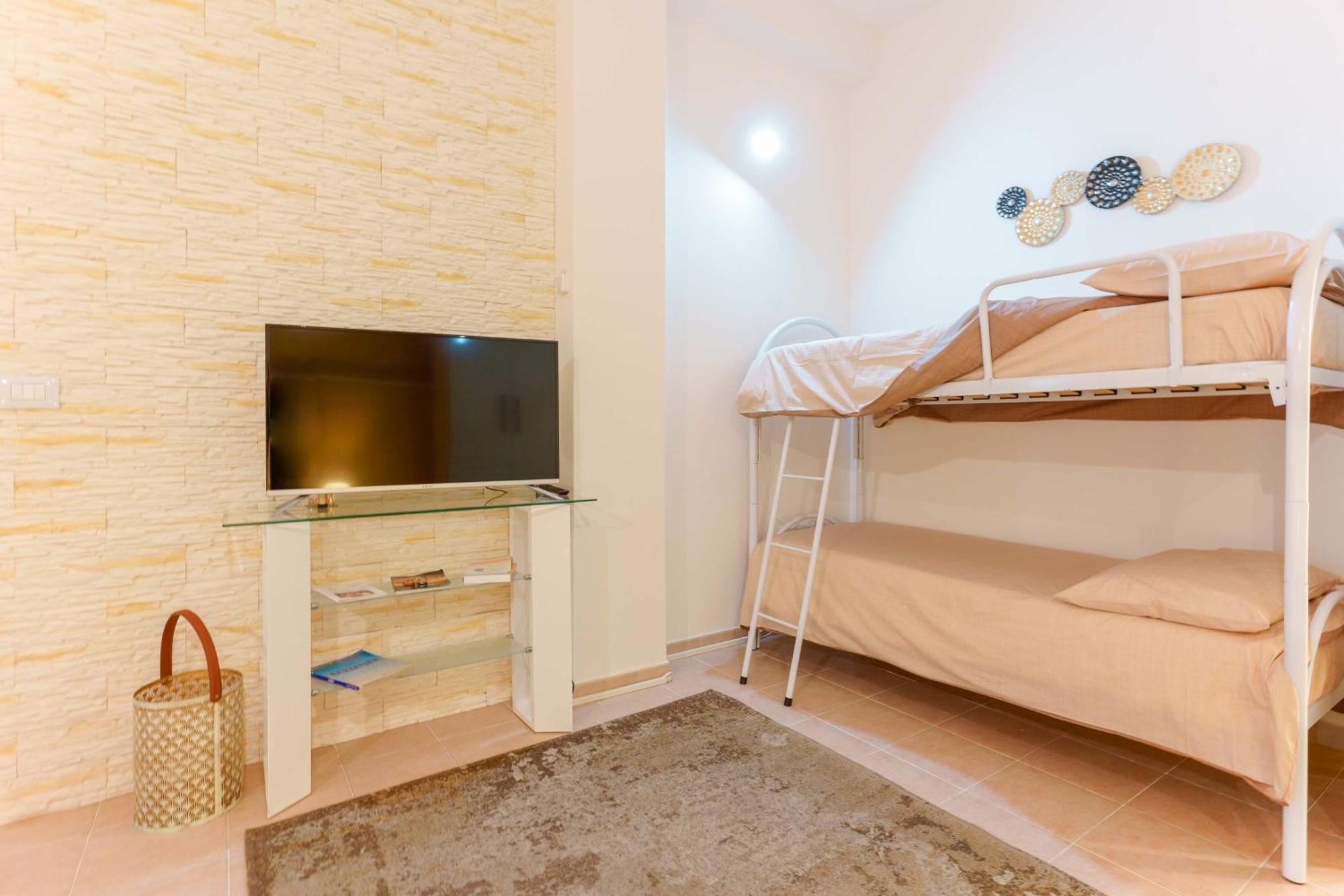 Montellino'S Suite Oro SantʼAntìoco Exteriér fotografie